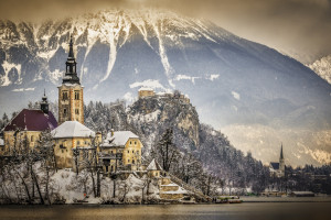 备战世界赛,选手们夜以继日,为了梦想拼尽全力! 备战世界赛,选手们夜以继日,为了梦想拼尽全力!